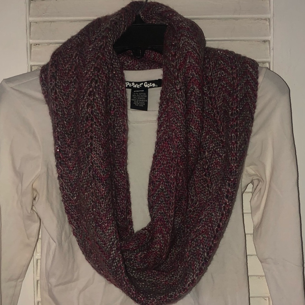 🤩 $5 SALE! 🤩 Aldo knit infinity scarf